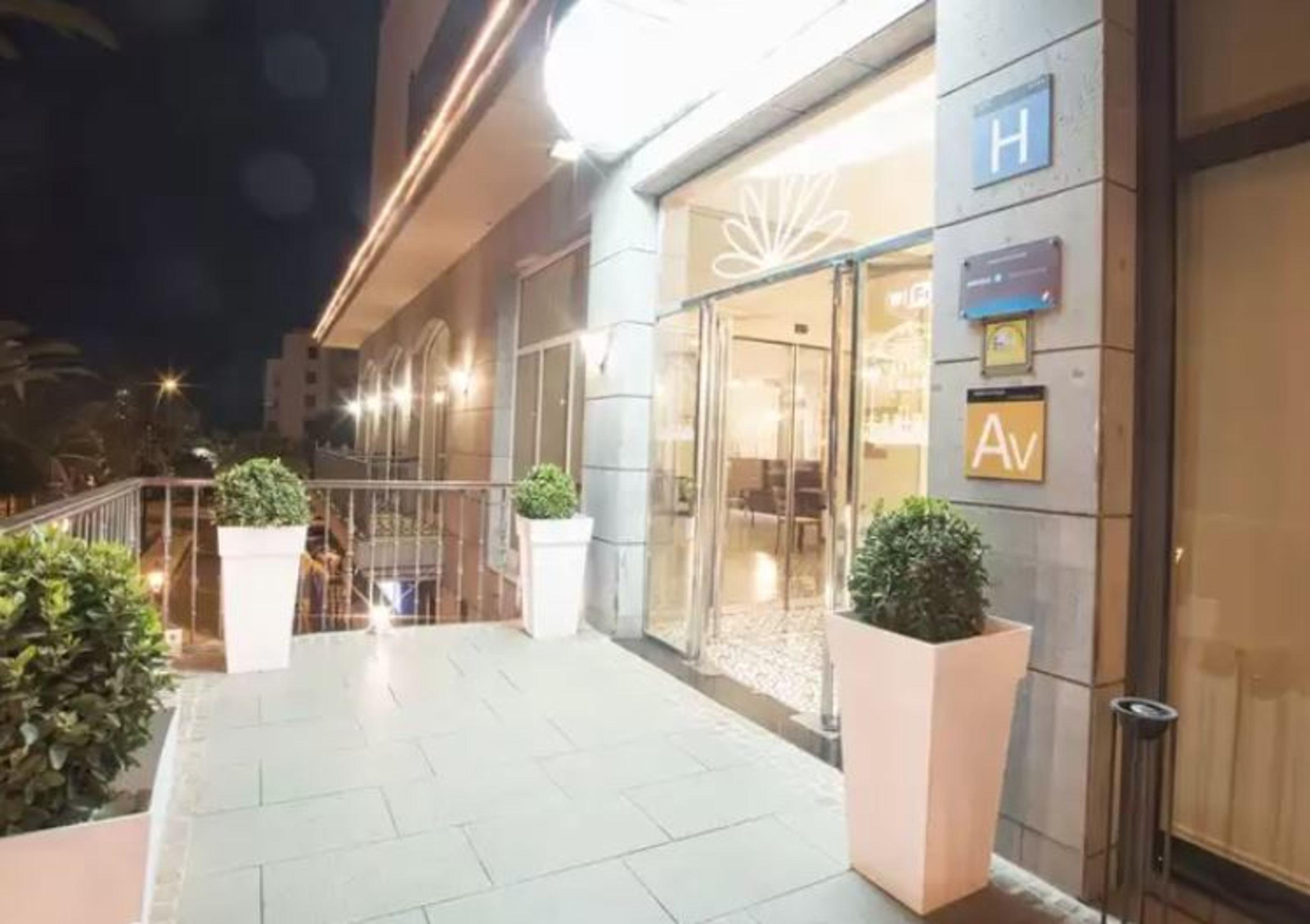 Hotel Reveron Plaza Los Cristianos  Exterior photo