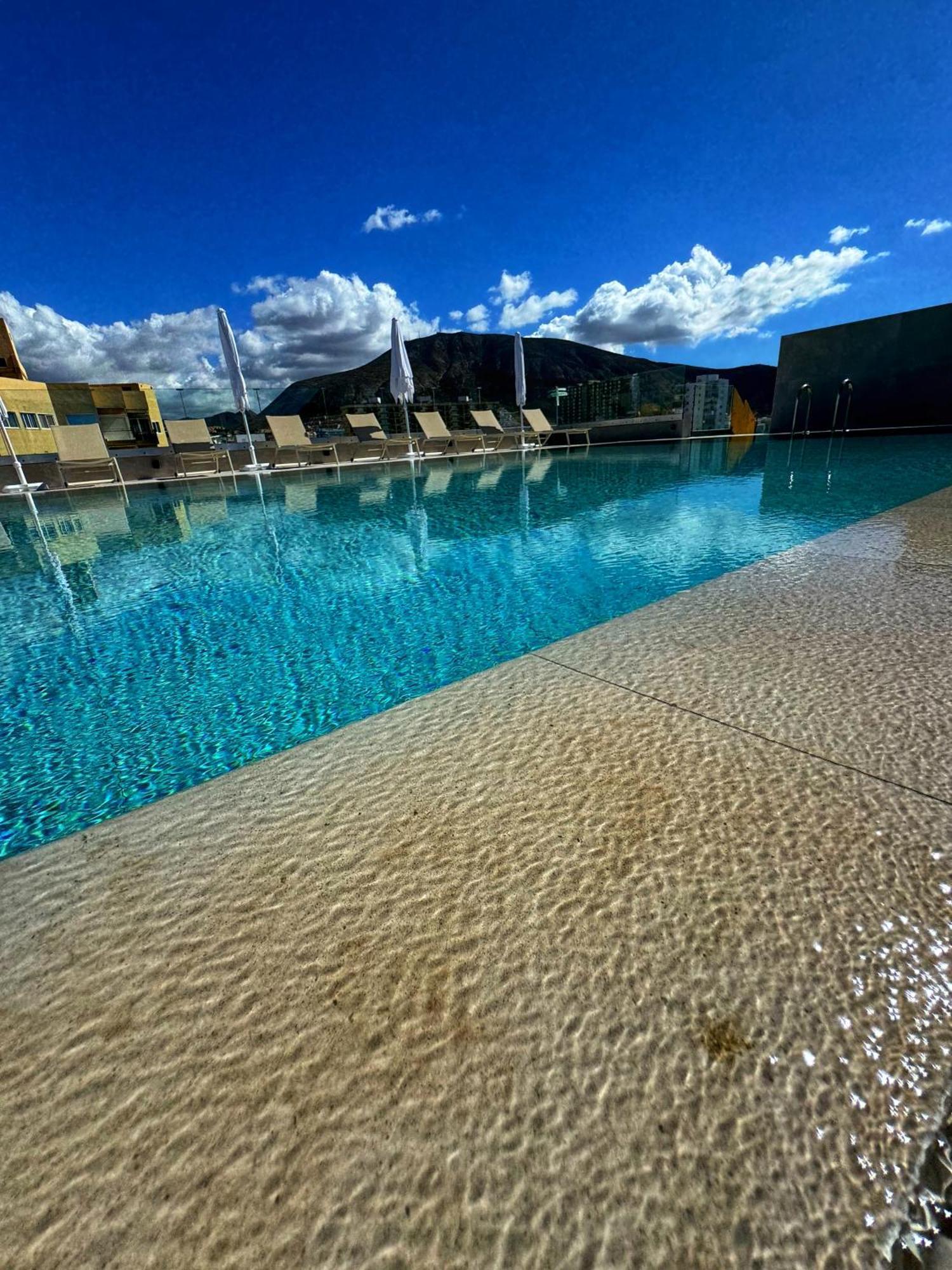Hotel Reveron Plaza Los Cristianos  Exterior photo