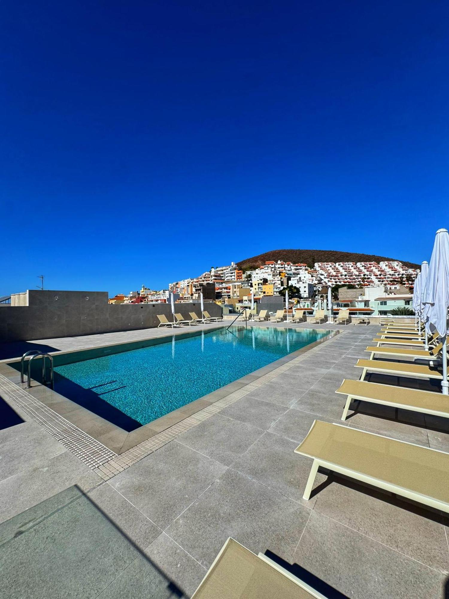 Hotel Reveron Plaza Los Cristianos  Exterior photo