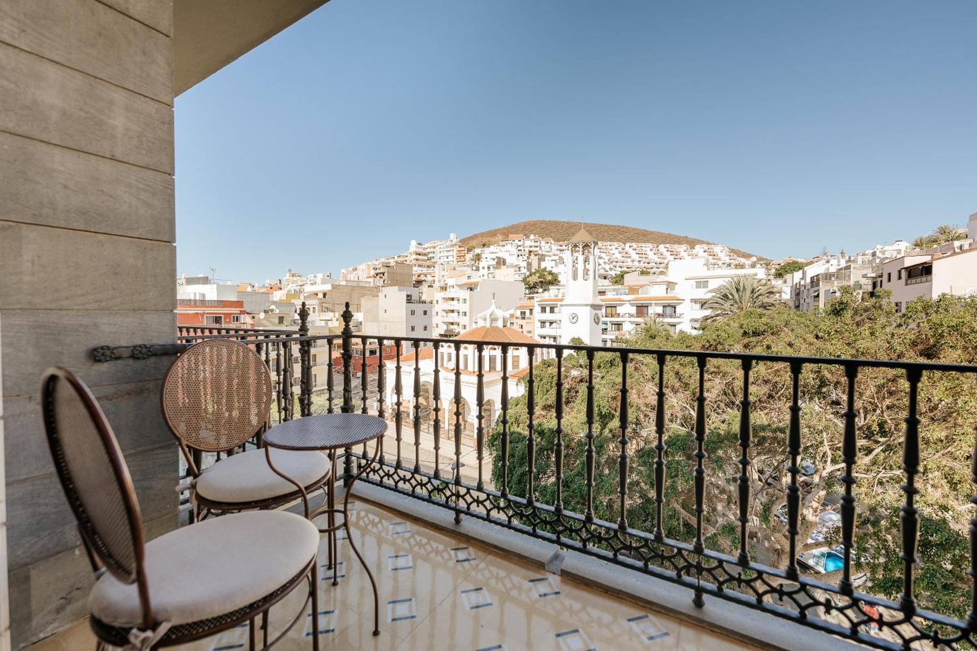Hotel Reveron Plaza Los Cristianos  Exterior photo