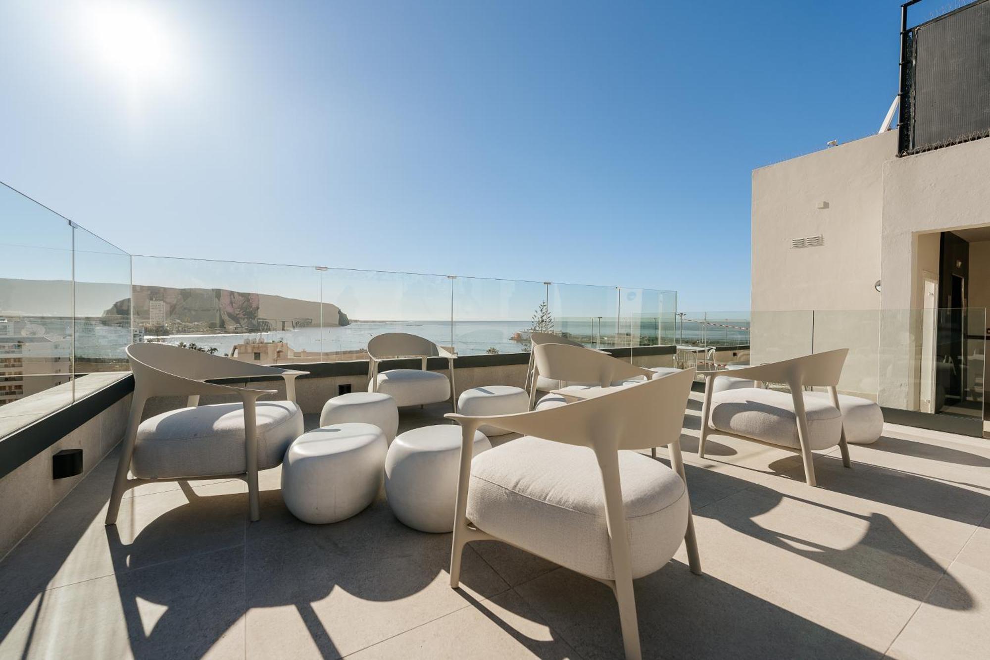 Hotel Reveron Plaza Los Cristianos  Exterior photo